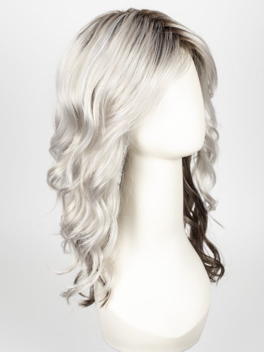 ICY-SHADOW | Iced Blonde dusted with Soft Sand and Golden Brown Underneath