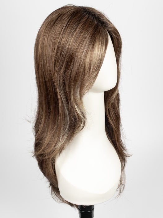 DARK-AMBER-HL | Medium Red Brown and Light Red Brown blend with Dark Brown roots and Champagne highlights