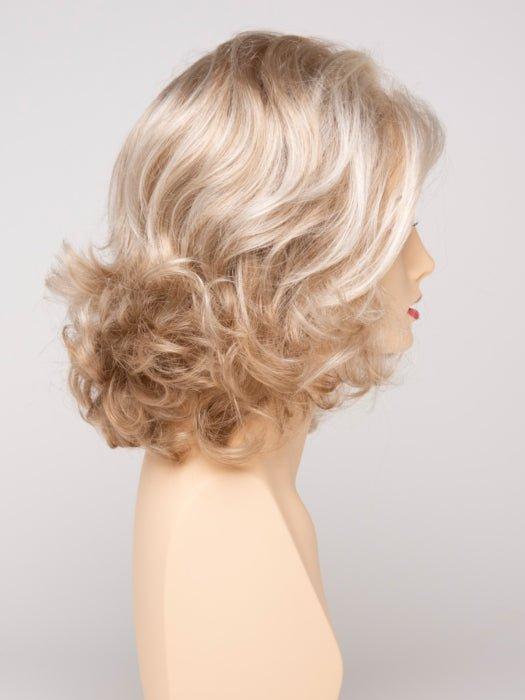 LIGHT BLONDE | 2 toned blend of Creamy Blonde with Champagne highlights