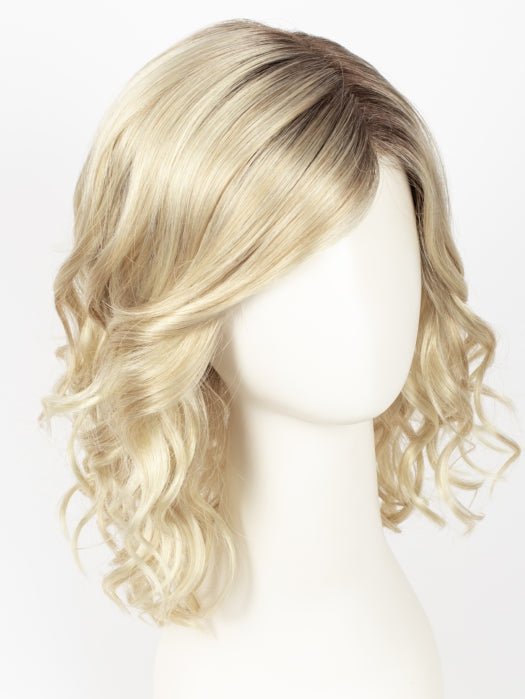 RH26/613RT8 | Golden Blonde Highlights with Pale Blonde and Dark Roots