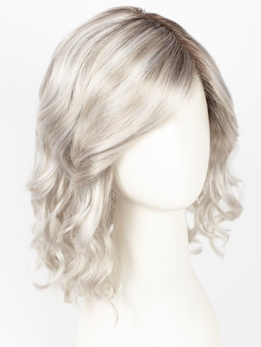 SILVERSUN/RT8 | Iced Blonde Dusted with Soft Sand and Golden Brown Roots