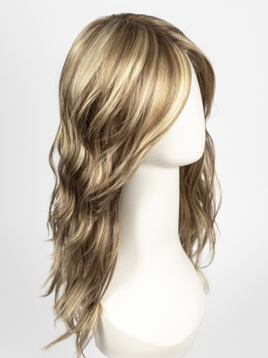 R12/26CH | Light Brown with Chunky Golden Blonde Highlights