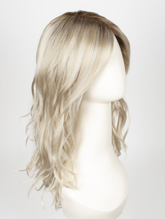 SUNLIT-BLONDE | Soft Blend of Sandy Blonde, Lightest Blonde and Iced Blonde with a Light Golden Brown Root