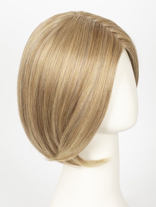 RL13/88 Golden Pecan | Neutral Medium Blonde With Pale Honey Blonde Highlights