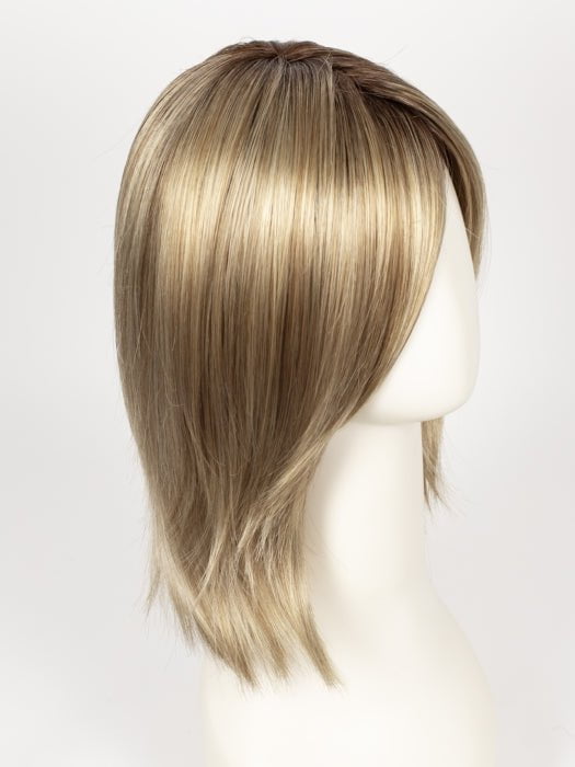 CREAMY-TOFFEE-R | Rooted Dark Blonde Evenly Blended with Light Platinum Blonde and Light Honey Blonde