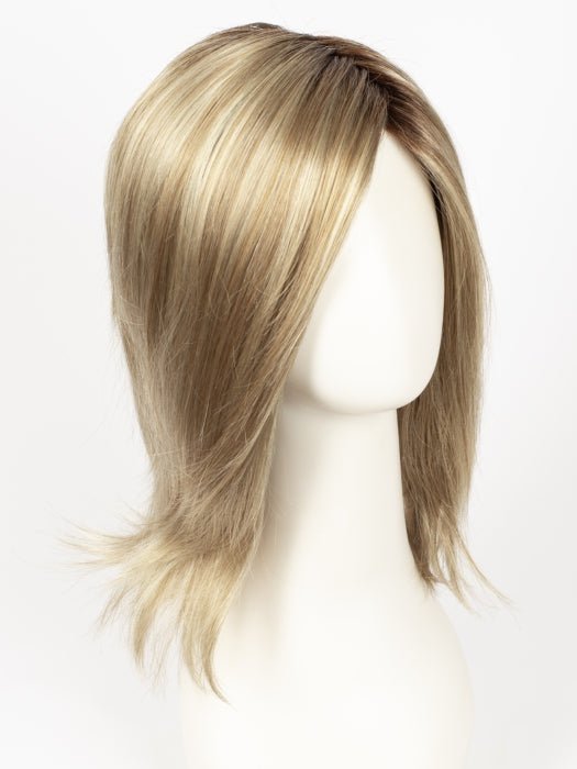 CREAMY-TOFFEE-R | Rooted Dark Blonde Evenly Blended with Light Platinum Blonde and Light Honey Blonde