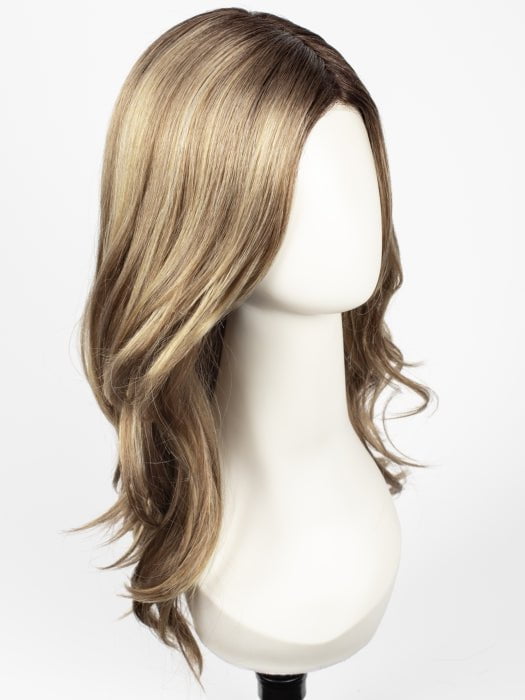 MOCHACCINO-R | Rooted Medium Warm Blonde with Chocolate Undertones and Creamy Blonde Highlights