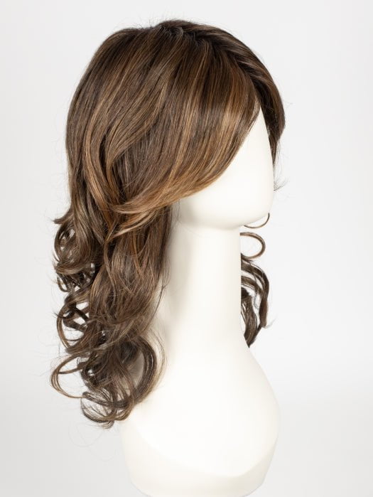 RL8/29SS SHADED HAZELNUT | Warm Medium Brown Evenly Blended with Ginger Blonde with Dark Roots