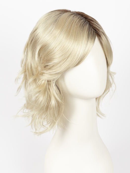 CHAMPAGNE-R | Light Beige Blonde, Medium Honey Blonde, and Platinum Blonde Blend with Dark Roots