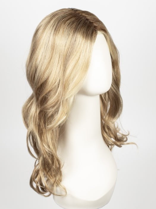 12FS8 SHADED PRALINE | Golden Brown/Warm Platinum Blonde/Platinum Blonde Blend, Shaded with Medium Brown