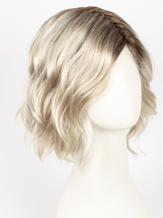 SUNLIT-BLONDE | Soft Blend of Sandy Blonde, Lightest Blonde and Iced Blonde with a Light Golden Brown Root