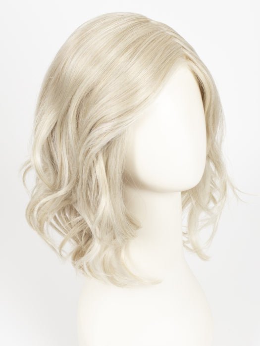 RL16/22 ICED SWEET CREAM | Pale Blonde with Slight Platinum Highlighting