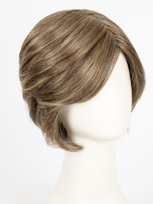 RL11/25 GOLDEN WALNUT | Medium Light Brown Evenly Blended with Medium Golden Blonde