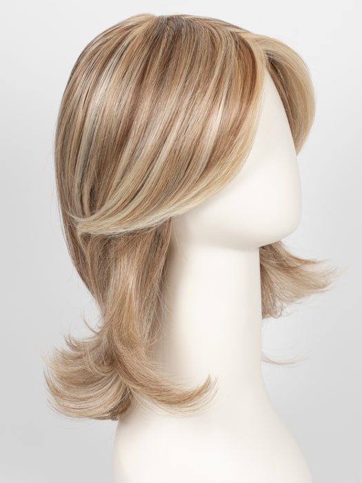 RL16/88 | PALE GOLDEN BLONDE HONEY | Dark Natural Blonde Evenly Blended with Pale Golden Blonde