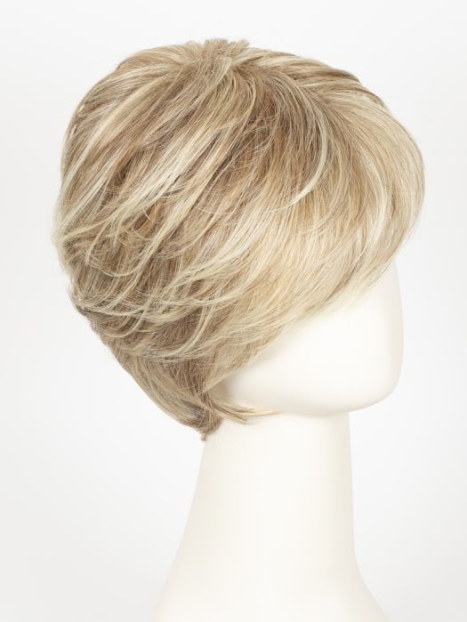 RL16/88 PALE GOLDEN HONEY | Dark Natural Blonde Evenly Blended with Pale Golden Blonde