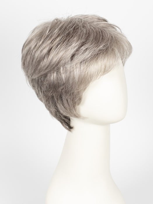 R119G GRADIENT SMOKE | Light Brown with 80% Gray in front gradually blended into 50% Gray in nape area