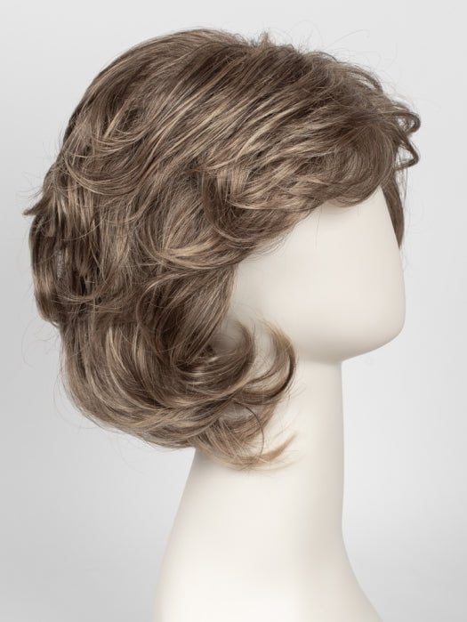 R1020 | BUTTERED WALNUT | Medium Brown with Subtle Neutral Blonde Highlights