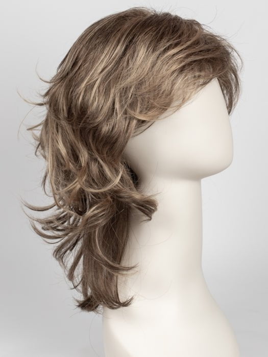 R1020 | BUTTERED WALNUT | Medium Brown with Subtle Neutral Blonde Highlights