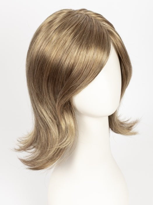 10/26TT FORTUNE COOKIE | Light Brown and Medium Red-Gold Blonde Blend with Light Brown Nape