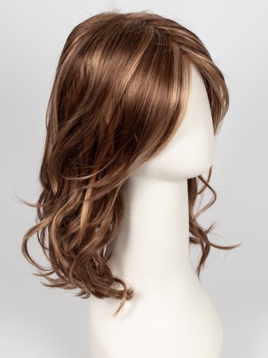 FS27 | Medium Red-Gold Brown and Light Red-Gold Blonde Blend with Light Red-Gold Blonde Bold Highlights