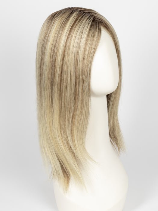 12FS8 SHADED PRALINE Medium Natural Gold Blonde, Light Gold Blonde, Pale Natural Blonde Blend, Shaded with Dark Brown