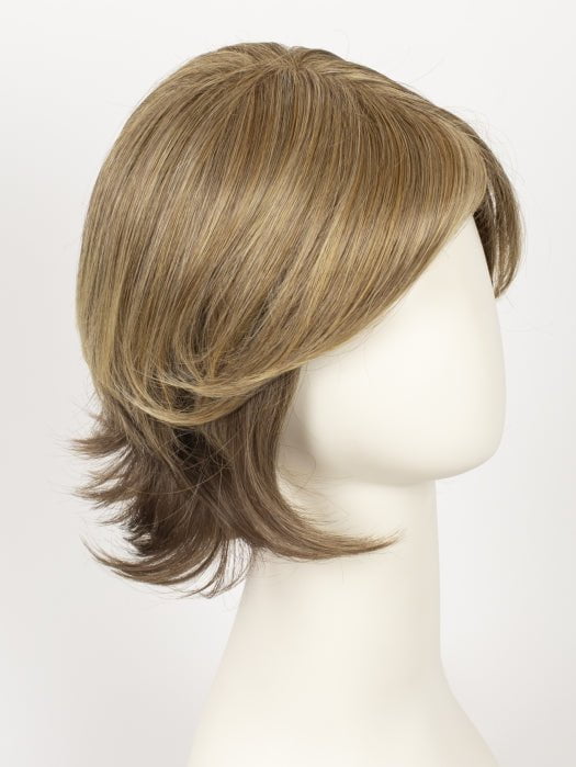 10/26TT FORTUNE COOKIE | Light Brown and Medium Red-Gold Blonde Blend with Light Brown Nape