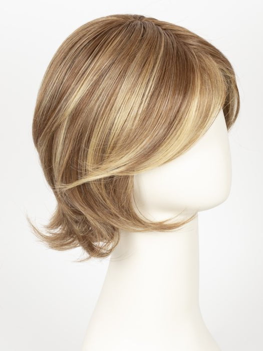 FS26/31 | Medium Red-Gold Brown and Light Gold Blonde Blend with Light Gold Blonde Bold Highlights