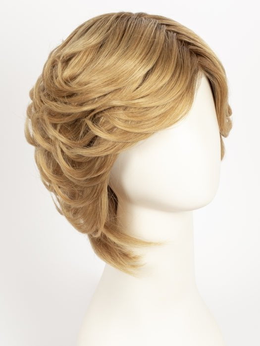 14/26S10 | Light Gold Blonde and Medium Red-Gold Blonde Blend, Shaded with Light Brown