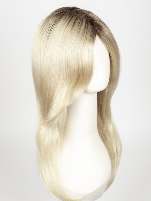 CHAMPAGNE-R | Rooted Dark Blonde with Platinum Blonde Blended Base