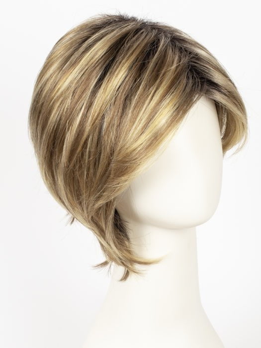 RH12/26RT4 | Light Brown w/Fine Golden Blonde Highlights And Dark Roots