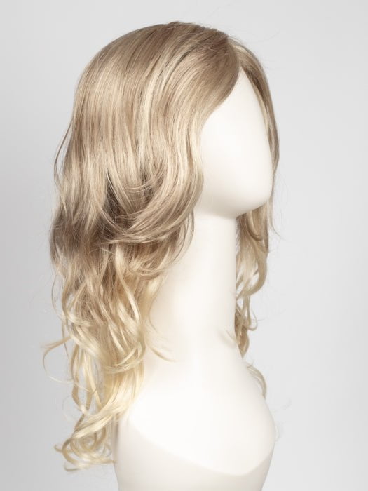 ROM1488 | Dark Blonde, Base with a subtle graduation to Lightest Blonde