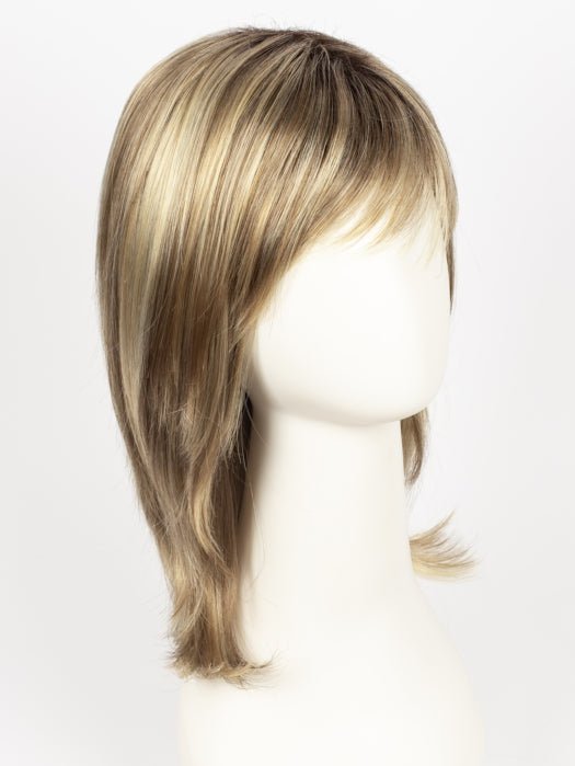 RH12/26RT4 | Light Brown w/Fine Golden Blonde Highlights And Dark Roots