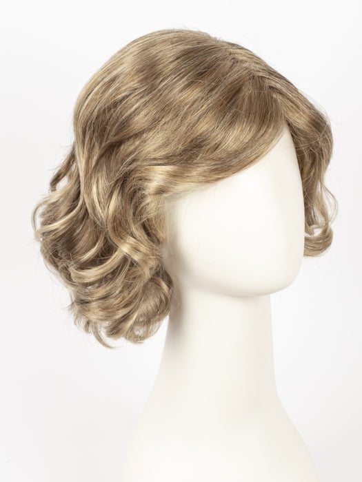 GL15-26 BUTTERED TOAST | Medium Blonde with Light Blonde Highlights