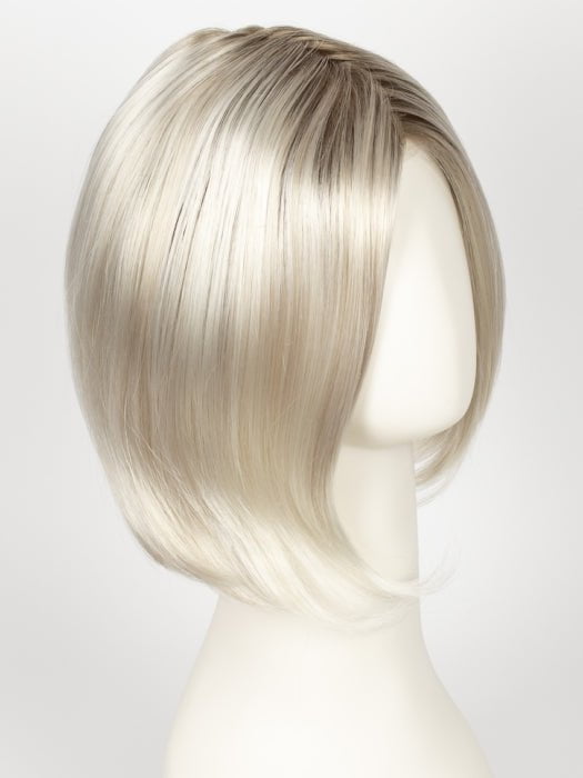 GL23-101SS SS SUN-KISSED BEIGE | Dark golden blonde base blends into multi-dimensional tones of lightest beige blonde