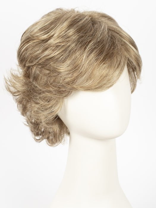 GL15-26 BUTTERED TOAST | Medium Blonde with Light Blonde Highlights