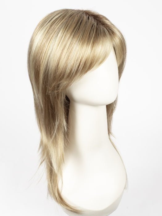 CREAMY-TOFFEE-R | Rooted Dark Blonde Evenly Blended with Light Platinum Blonde and Light Honey Blonde