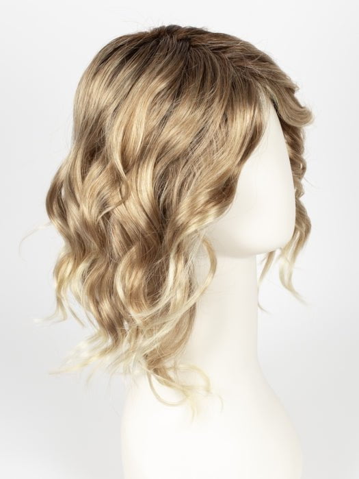 27T613S8 | Medium Natural Red-Gold Blonde and Pale Natural Gold Blonde Blend and Tipped, Shaded with Medium Brown