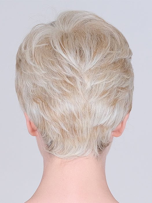 CREAM SODA BLONDE | A blend of Sandy Blonde, Ash Blonde, and Light Blonde