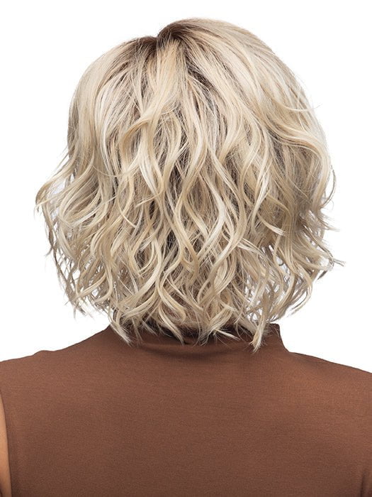 SUNLIT-BLONDE | Soft Blend of Sandy Blonde, Lightest Blonde and Iced Blonde with a Light Golden Brown Root