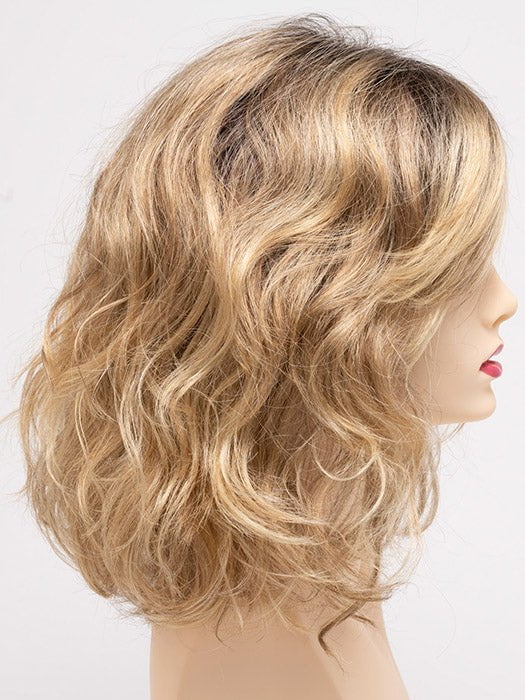 BUTTERSCOTCH SHADOW | A blend of Strong, Golden Blonde and Light Blonde with Dark Brown Roots