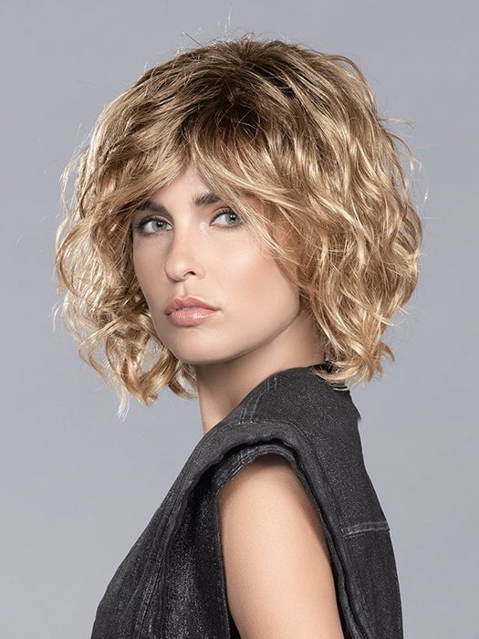 GIRL MONO LARGE by Ellen Wille in CARAMEL ROOTED 20.26.14 | | Light Strawberry Blonde, Light Golden Blonde and Medium Ash Blonde Blend with Shaded Roots