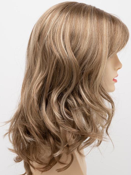 DARK-BLONDE | 2 toned blend of Dark Honey Blonde with Lighter Blonde highlights