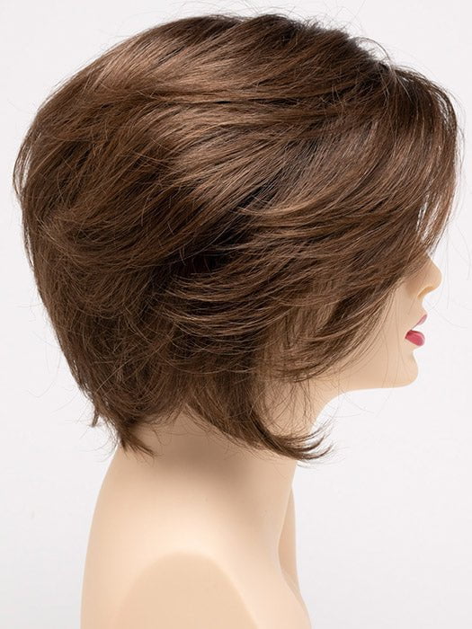 MACCHIATO | A blend of Chestnut Brown and Soft Dark Blonde with Dark Brown Roots