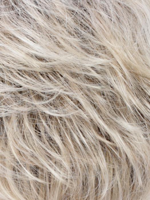 RH26/613RT8 | Golden Blonde Highlights w/Pale Blonde and Dark Roots