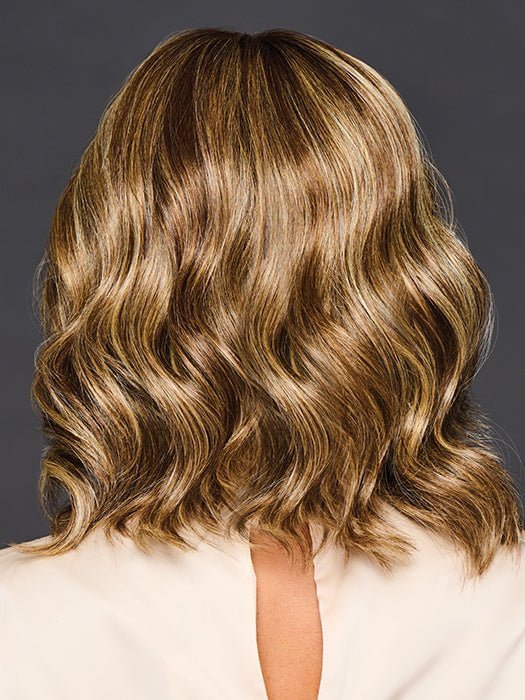 RL11-25SS SHADED HONEY PECAN | Chestnut Brown base blends into multi-dimensional tones of Brown and Golden Blonde