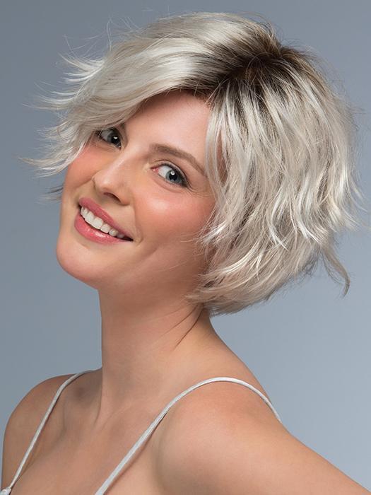 SILVERSUN/RT8 | Iced Blonde with Soft Sand & Golden Brown Roots