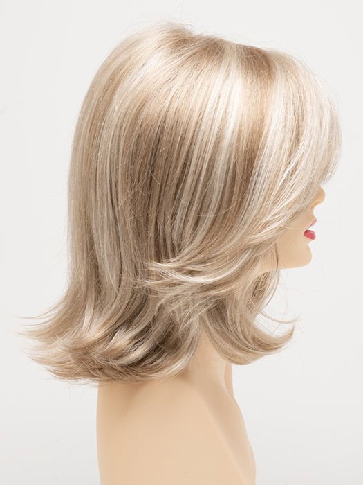 LIGHT-BLONDE | 2 toned blend of Creamy Blonde with Champagne highlights