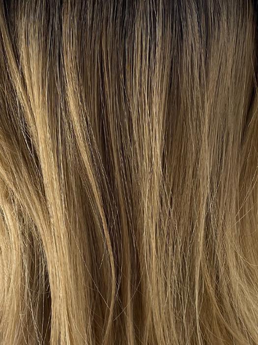 DESERT-SAND-R | Soft Sandy Blonde with Dark Brown Roots