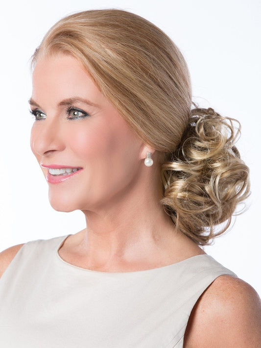 TWIN CLIP PETITE BY Toni Brattin in 931 MEDIUM BLONDE | Golden blonde with lighter blonde highlights