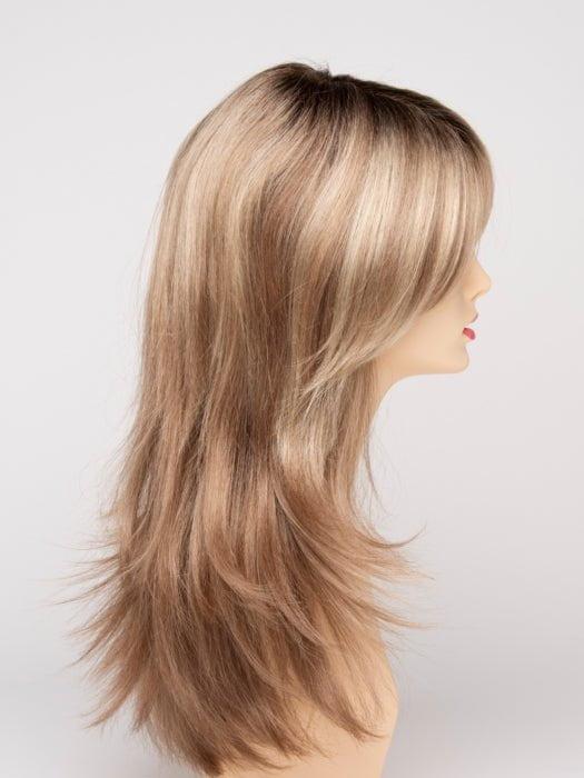 SPARKLING CHAMPAGNE | Medium Brown roots with overall Strawberry Blonde base and soft Golden Blonde highlights